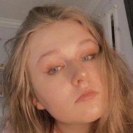 Callmehhaley, 22 (YouTube明星)