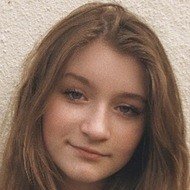 Calyssa Hall, 19 (TikTok明星)