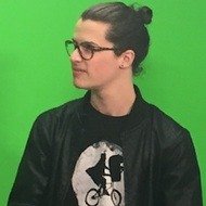 Cam Mansel, 32 (企业家)