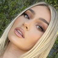 Camaryn Swanson, 25 (Instagram Star)