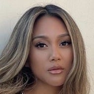 Camella La Compte, 26 (Instagram Star)