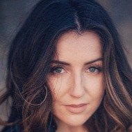 Camila Nakagawa, 37 (现实之星)