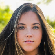 Camry McCormick, 23 (家庭成员)