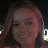 Capri Holland, 18 (Membro De Família)