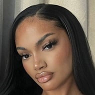 Carina Griffith, 26 (Model)