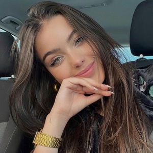 Carlota Torres, 19 (TikTok Star)