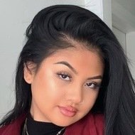 Carly Sarah, 22 (Estrella de Instagram)