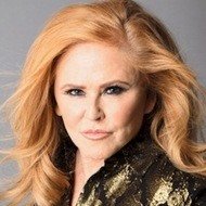 Carol Decker, 68 (流行歌手)