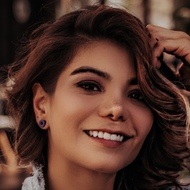 Carolina Jaramillo, 34 (YouTube明星)
