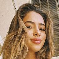 Carolina Samani, 25 (Instagram Star)