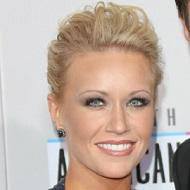 Caroline Bryan, 44 (Instagram明星)
