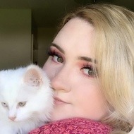 Caroline Kelly, 25 (TikTok Star)