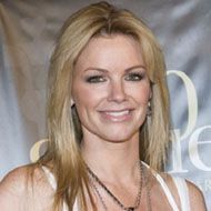 Caroline Neron, 52 (TV-Schauspielerin)