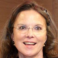 Carolyn Forche, 73 (Поэт)