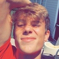 Carter Henslee, 22 (TikTok Star)