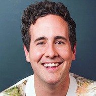 Casey Breves, 36 (流行歌手)