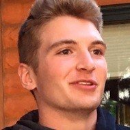 Casey Swanson, 27 (Estrella de YouTube)