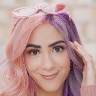 Cassie Diamond, 25 (Звезда Youtube)