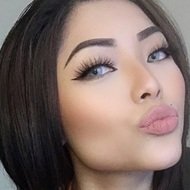 Cassie V, 27 (Modella)