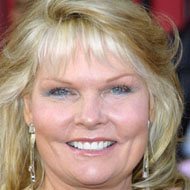 Cathy Lee Crosby, 79 (TV-actrice)