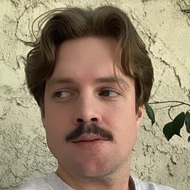 CaucasianJames, 31 (Twitter Star)