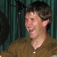 Chad Wackerman, 63 (Baterista)