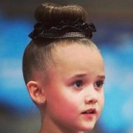 Chanelle Standifer, 16 (Instagram Star)