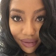 Charlo Greene, 35 (Руководитель бизнеса)