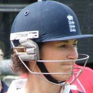 Charlotte Edwards, 45 (板球运动员)