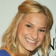Chelsea Briggs, 38 (TV Show Host)
