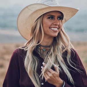 Chezni Woods, 31 (VĐV cưỡi ngựa)