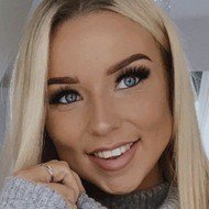 Chloe Lindsay, 25 (Instagram明星)