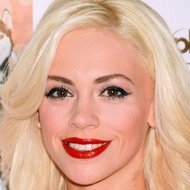 Chloe Louise Crawford, 37 (魔术师)