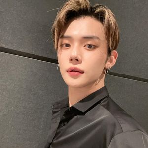 Choi Yeon-jun, 26 (R&B Singer)