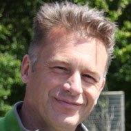Chris Packham, 64 (Apresentador de programa de TV)