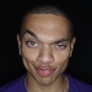 Christian McCartney, 22 (Comediante)