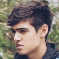 Christian Perkins, 30 (Cantante pop)