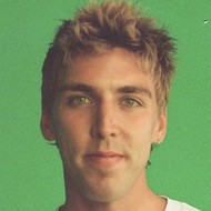 Christo Bowman, 29 (Ca sĩ nhạc Rock)