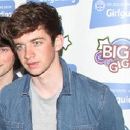 Cian Morrin, 29 (Cantante pop)