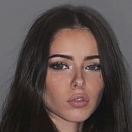 Clarissa Bea, 22 (TikTok Star)