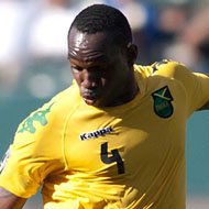 Claude Davis, 46 (足球運動員)