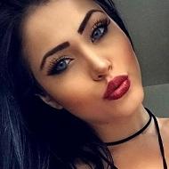 Claudia Alende, 30 (Instagram Star)