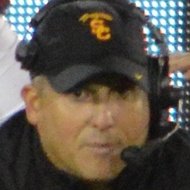 Clay Helton, 51 (足球教练)