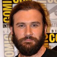 Clive Standen, 44 (Ator de TV)