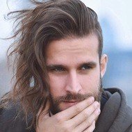 Clovis Nienow, 32 (现实之星)