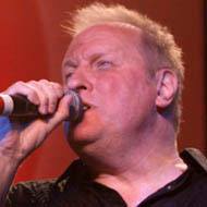 Collin Raye, 63 (鄉村歌手)