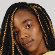 Corinna Brown, 26 (電視女演員)