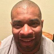Cory Mathews, 47 (Fisicoculturista)