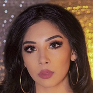 Courtney G, 32 (角色扮演)