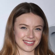 Courtney Grosbeck, 25 (TV Actress)